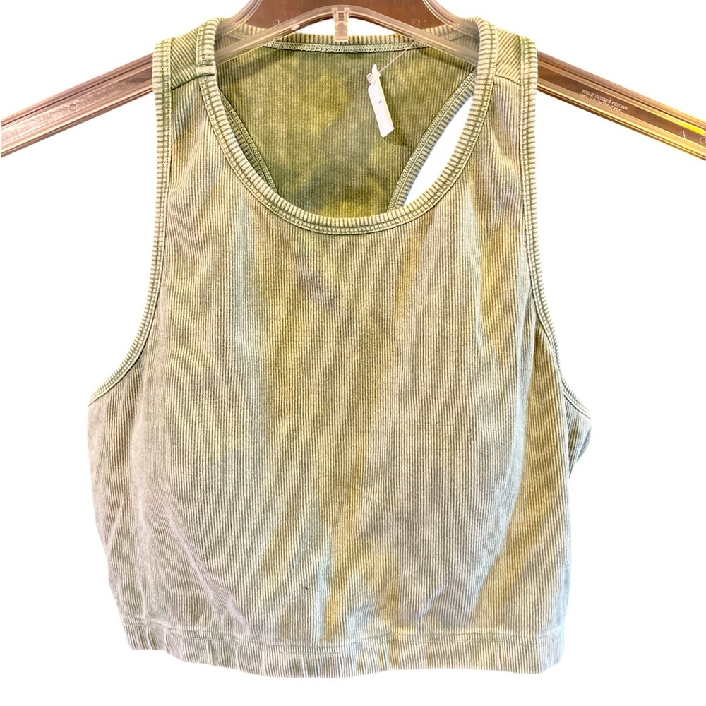 Ribbed Cropped Athletic Top
